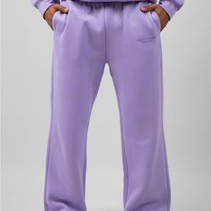 Comfrt Pastel Straight Leg Sweatpants